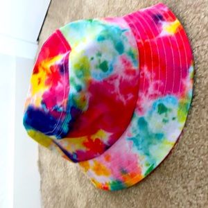 Tie-dye bucket hat
